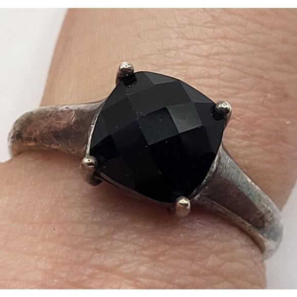 Faceted Cushion Cut Sterling Silver IPS Ring Size 8 - Picture 2 of 6